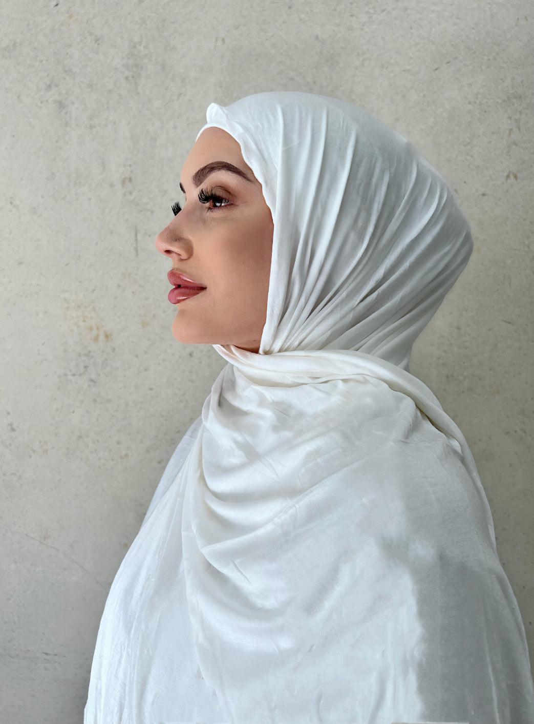 Farah Off-White Cotton Jersey